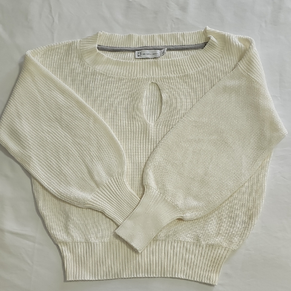 New York & Company Ivory Keyhole Crew Neck Sweater